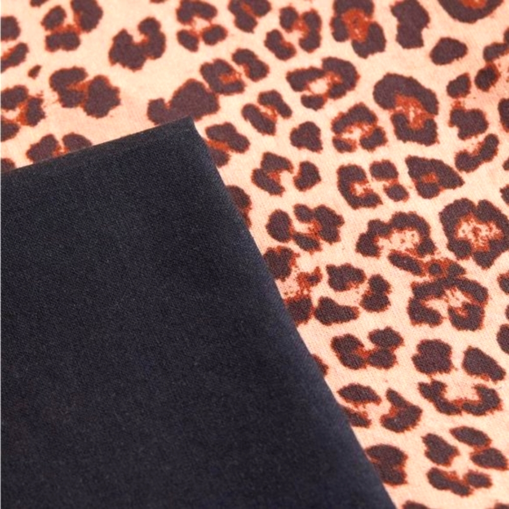 ❤️NWT TORRID KITCHEN TEA DISH TOWEL DUO, LIPS LEOPARD DECORATION DECOR - Picture 3 of 7